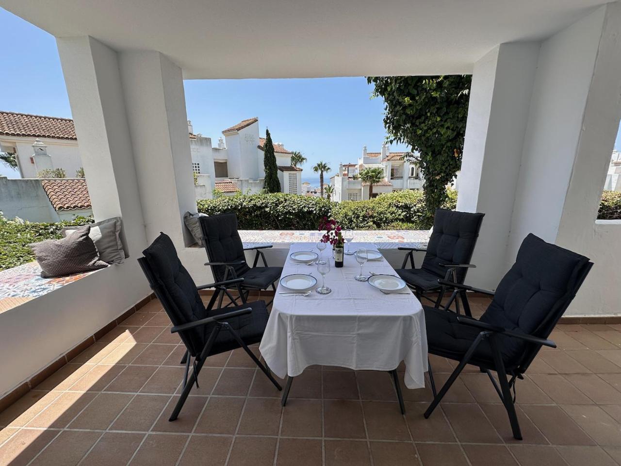 Quiet Family Apartment, 4 Pools, Close To The Beach And Golf, La Marina Alcaidesa 9 02 Eksteriør billede