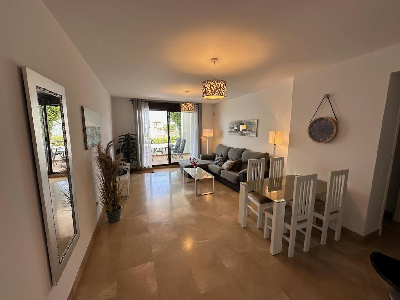 Quiet Family Apartment, 4 Pools, Close To The Beach And Golf, La Marina Alcaidesa 9 02 Eksteriør billede